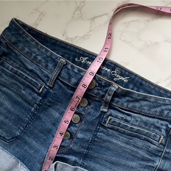 American Eagle Button Fly Jean shorts Size 8 - Picture 5 of 11